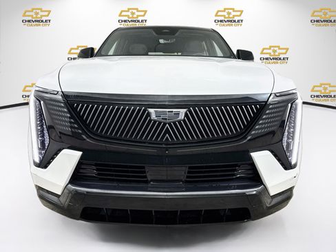 Used 2025 Cadillac Escalade IQ Sport 1 AWD/4WD image 2