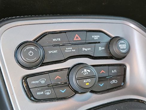 Used 2023 Dodge Challenger R/T image 14