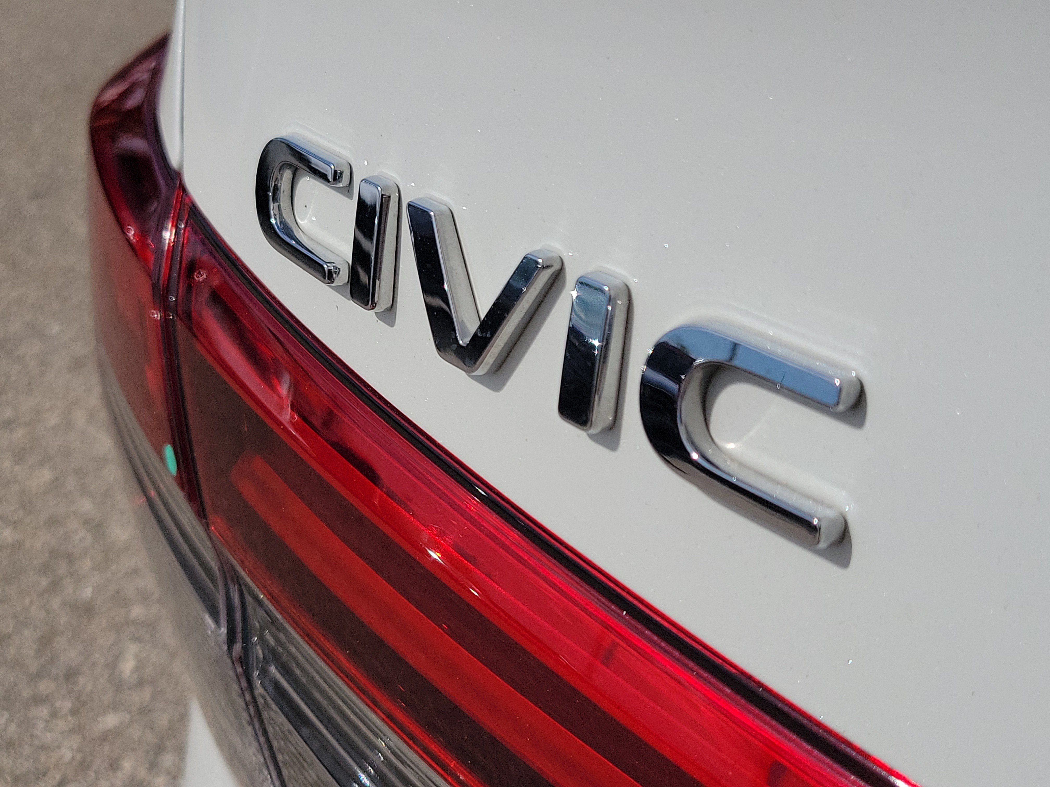 Used 2024 Honda Civic EX image 8