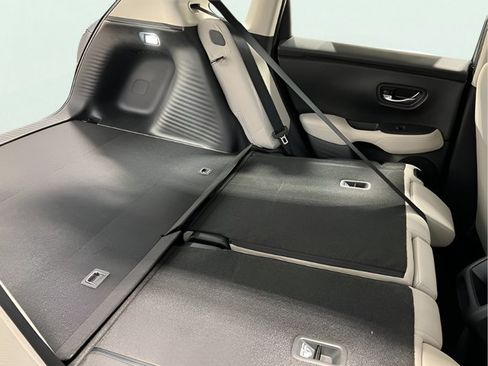 Certified 2024 Honda HR-V LX image 30