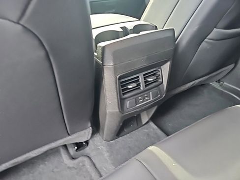 Used 2025 Chevrolet Colorado Z71 image 19