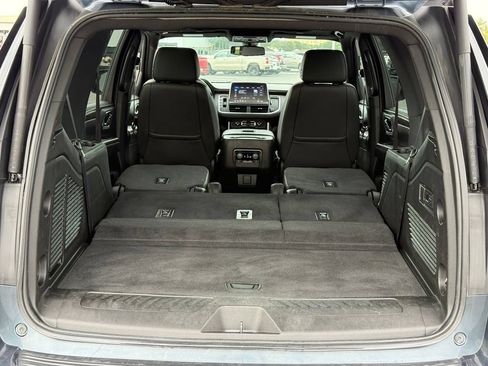 Used 2021 Chevrolet Tahoe LT w/ LT Signature Package RWD image 26