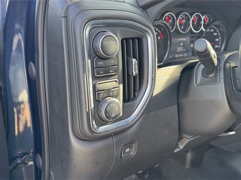 Used 2022 Chevrolet Silverado 1500 LT image 22