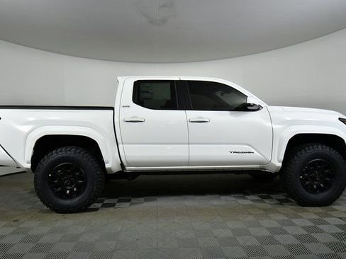 New 2026 Toyota Tacoma SR5 AWD/4WD image 15