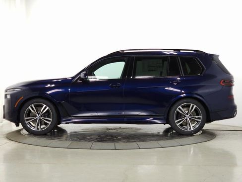 Used 2026 BMW X7 xDrive40i w/ M Sport Package image 5