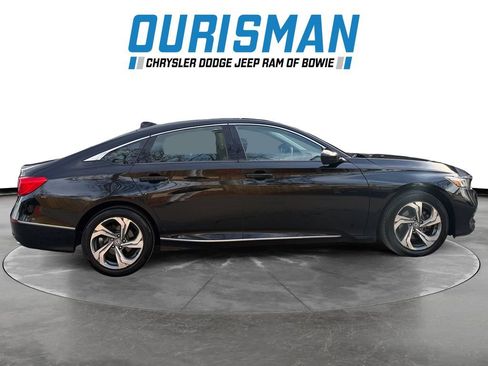 Used 2018 Honda Accord EX image 7