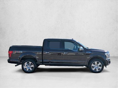 Used 2018 Ford F150 Platinum w/ Equipment Group 701A Luxury image 4