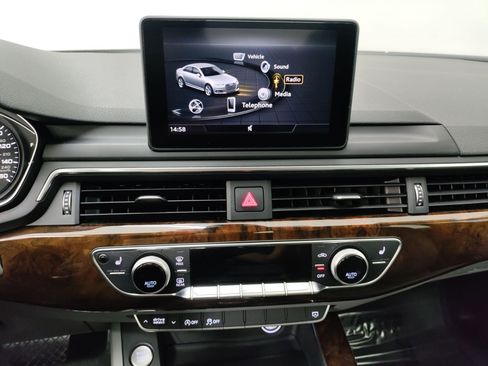 Used 2019 Audi A4 2.0T Premium image 20
