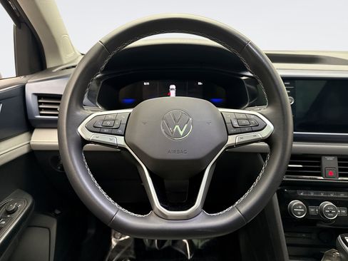 Used 2024 Volkswagen Taos SE w/ Panoramic Sunroof Package AWD/4WD image 12