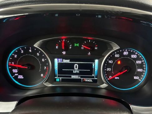 Used 2019 Chevrolet Traverse RS image 21