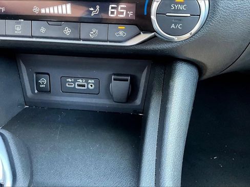 Certified 2024 Nissan Sentra SV w/ All-Weather Package FWD image 16