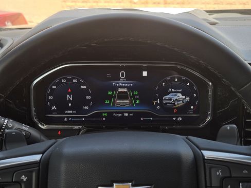 Used 2023 Chevrolet Silverado 1500 LTZ image 18