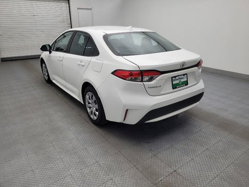 Used 2021 Toyota Corolla LE image 5