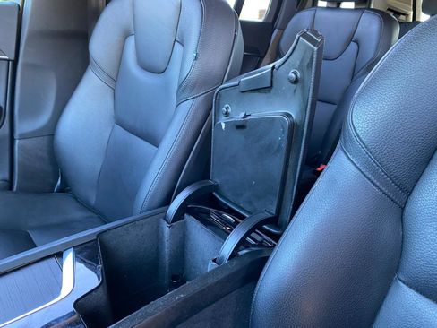 Used 2020 Volvo XC90 T6 Momentum image 57