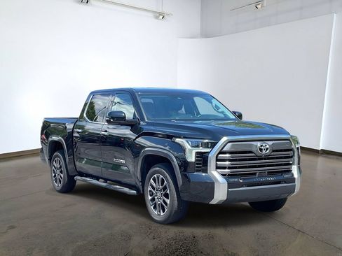 Used 2023 Toyota Tundra Limited AWD/4WD image 3