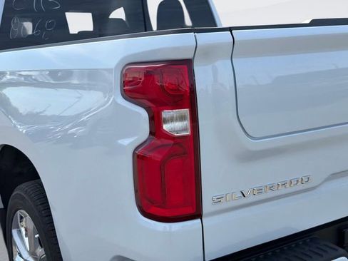 New 2026 Chevrolet Silverado 1500 High Country AWD/4WD image 11