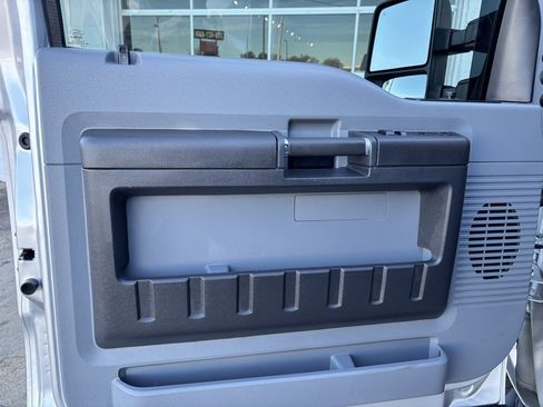 Used 2016 Ford F250 XL w/ Power Equipment Group image 10