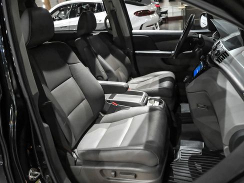 Used 2016 Honda Odyssey EX-L image 30