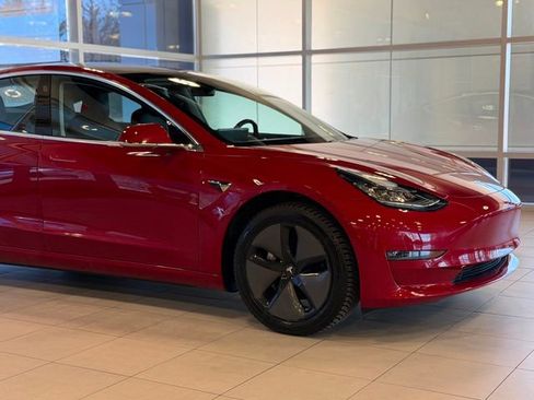 Used 2018 Tesla Model 3 Performance image 5