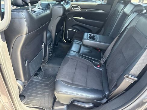 Used 2021 Jeep Grand Cherokee SRT w/ Trailer Tow Group IV image 17