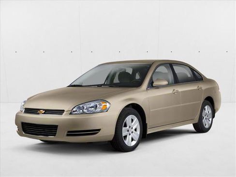 Used 2010 Chevrolet Impala LT w/ Luxury Edition Package FWD image 1