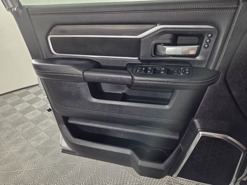 Used 2026 RAM 2500 Laramie AWD/4WD image 20