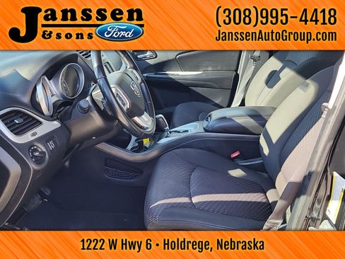 Used 2020 Dodge Journey SE w/ SE Popular Equipment Group image 19