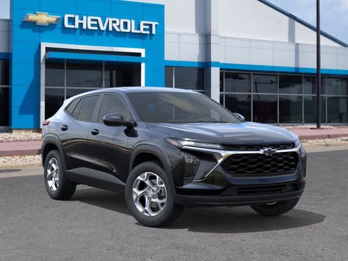 New 2026 Chevrolet Trax LS FWD image 7
