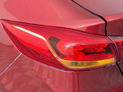 Used 2017 Hyundai Elantra Sport FWD image 35