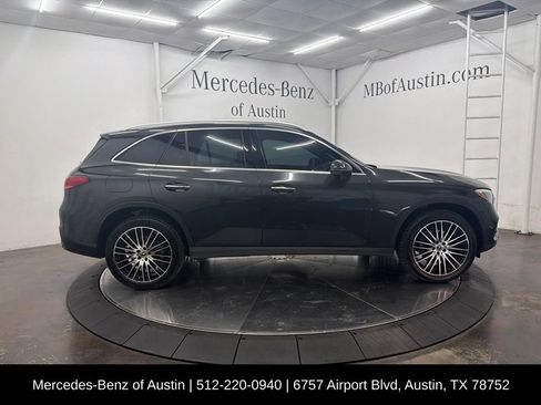 Used 2026 Mercedes-Benz GLC 300 image 9