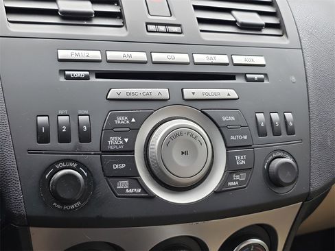 Used 2010 MAZDA MAZDA3 s Grand Touring image 30