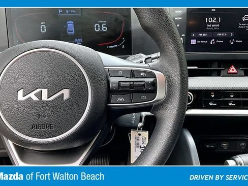 Used 2024 Kia Sportage LX FWD image 11