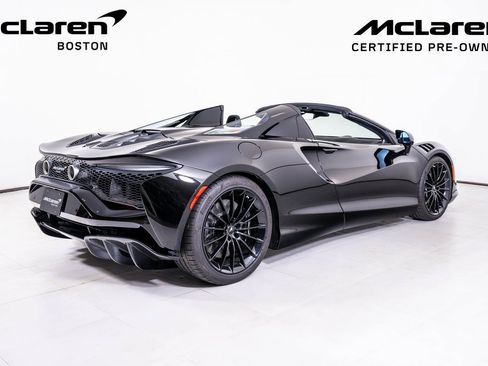 Used 2025 McLaren Artura Spider image 7