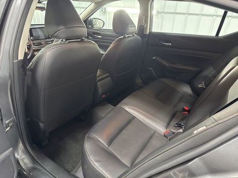 Used 2022 Nissan Altima 2.5 SR w/ Midnight Edition Package image 8