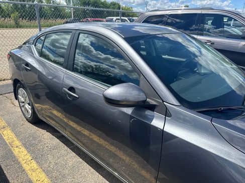 Used 2025 Nissan Sentra S FWD image 7