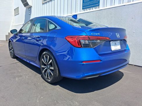 Used 2023 Honda Civic EX image 3