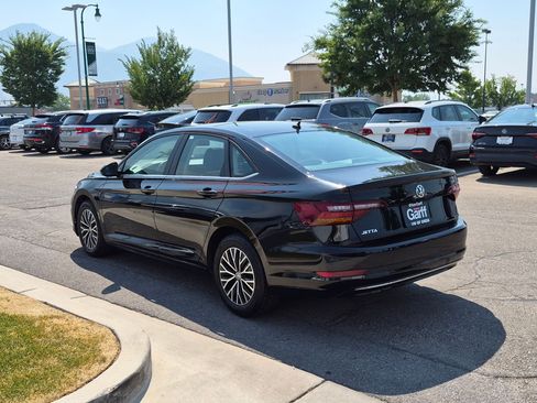 Used 2019 Volkswagen Jetta SE FWD image 8