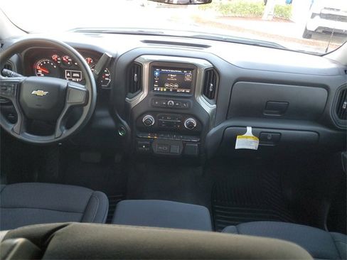 New 2025 Chevrolet Silverado 1500 Custom image 12