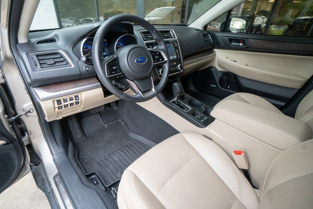 Used 2019 Subaru Outback 2.5i Limited AWD/4WD image 9