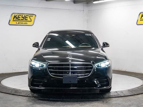 Used 2023 Mercedes-Benz S 500 4MATIC w/ AMG Line image 6