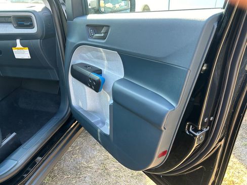 New 2025 Ford Maverick XLT w/ XLT Luxury Package image 19