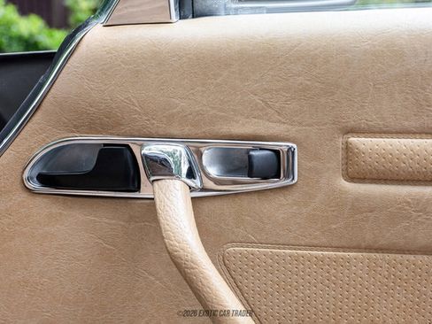 Used 1987 Mercedes-Benz 560 SL image 41