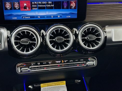 New 2026 Mercedes-Benz GLB 250 image 16