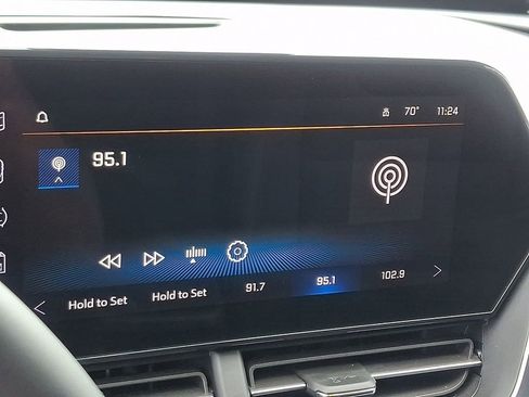 Used 2024 Chevrolet Trax LT w/ Driver Confidence Package image 17