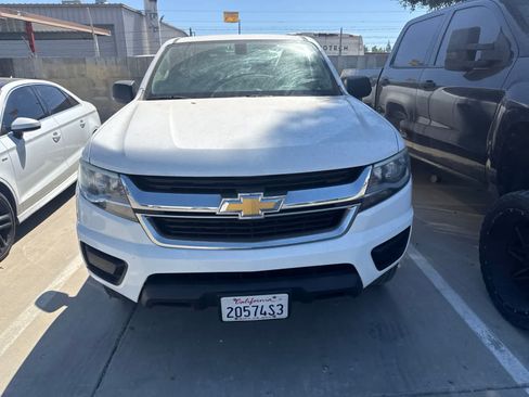 Used 2019 Chevrolet Colorado W/T RWD image 2