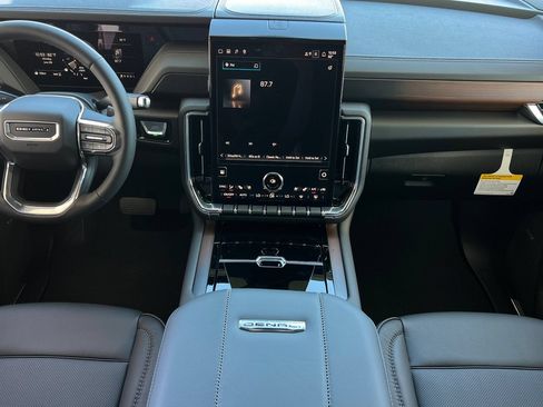 New 2026 GMC Yukon XL Denali AWD/4WD image 10