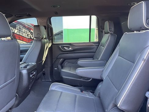 Used 2023 Chevrolet Suburban Premier image 24