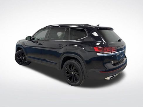 Used 2022 Volkswagen Atlas SE w/ Black Wheel Package image 3