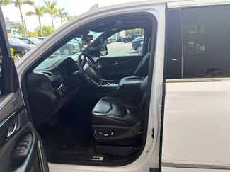 Used 2020 Cadillac Escalade Platinum RWD video 2