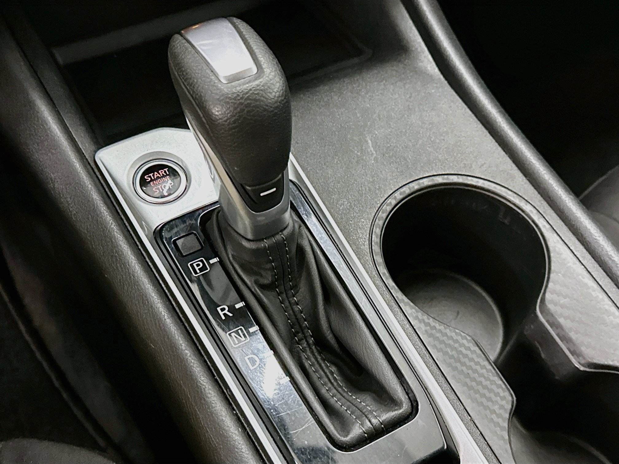 Used 2025 Nissan Altima 2.5 SV FWD image 24